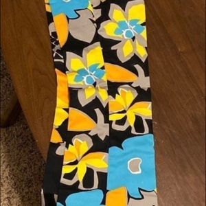 Loudmouth pants and matching visor.